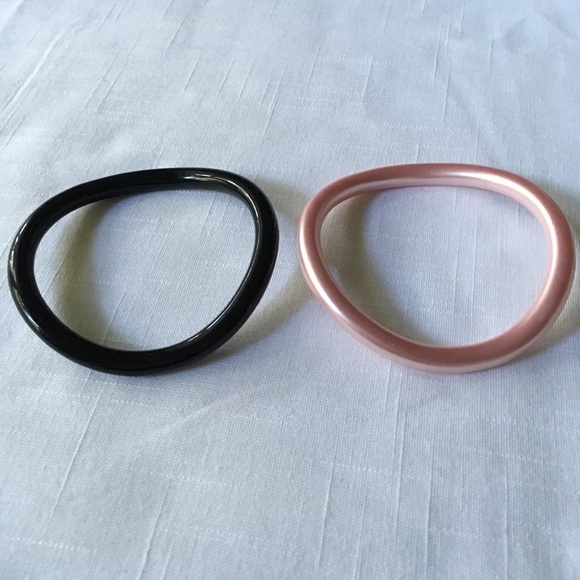 Wavy Bangles Pair - Picture 6 of 7